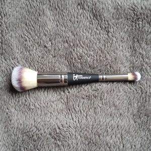 NEW ♥️ IT Cosmetics Heavenly Luxe Complexion Brush